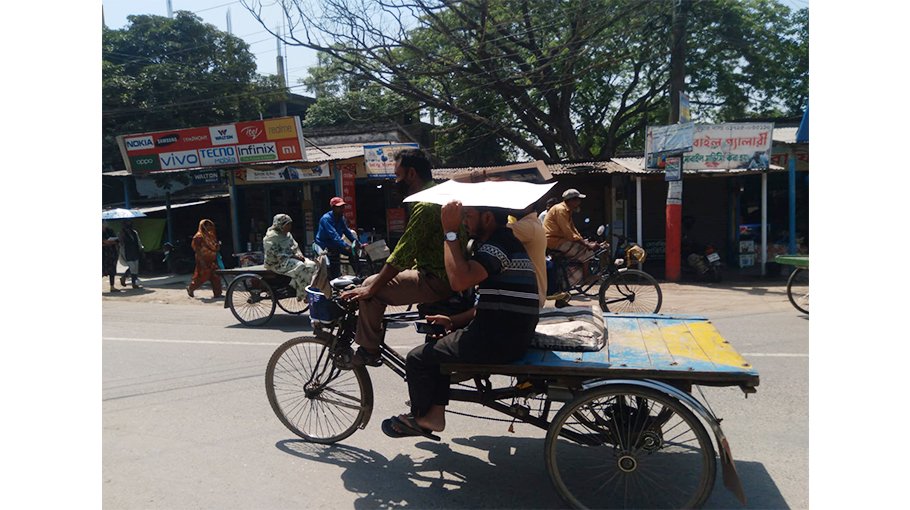 Severe hot spell cripples life in Pabna