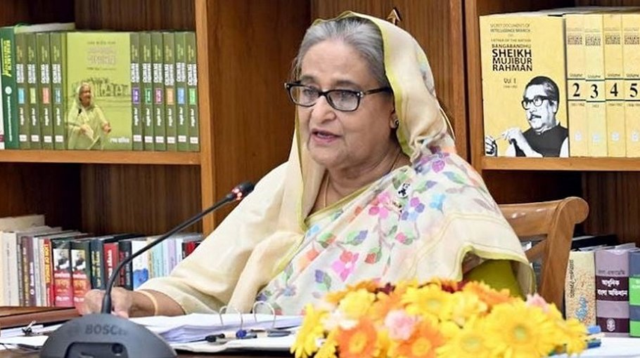 PM gives Tk 9cr as Eid gift for Bangabazar traders