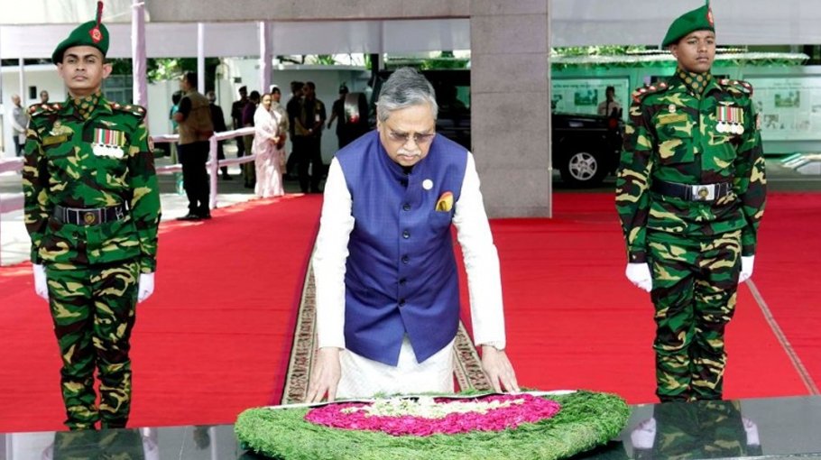 President pays homage to Bangabandhu, war and language heroes