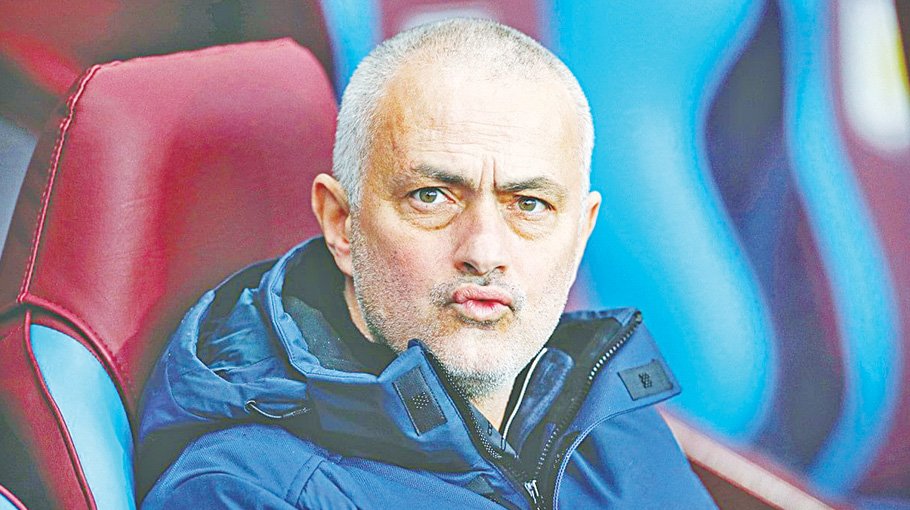 Mourinho interested in PSG job!