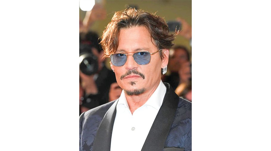 Johnny Depp makes comeback