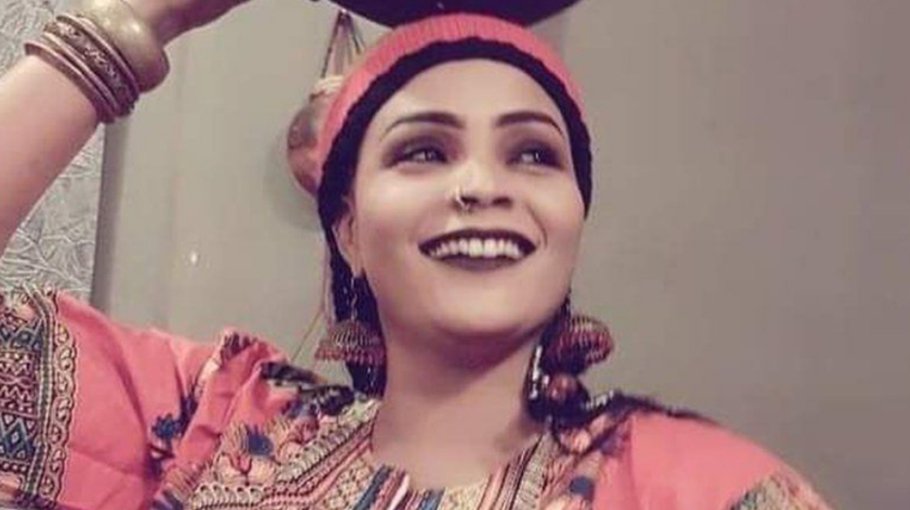 Popular Sudanese singer killed in crossfire
