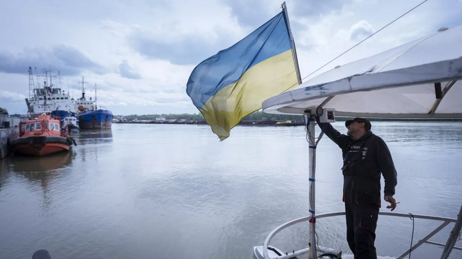 Russia agrees to extend Ukraine grain deal 