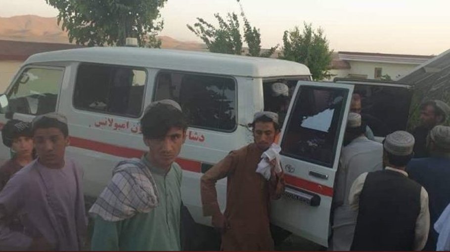 2 traffic accidents kill 3, injure 20 in E. Afghanistan