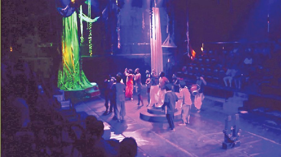 Batighor brings to stage ‘Bhogoban Paliye Gechhe’