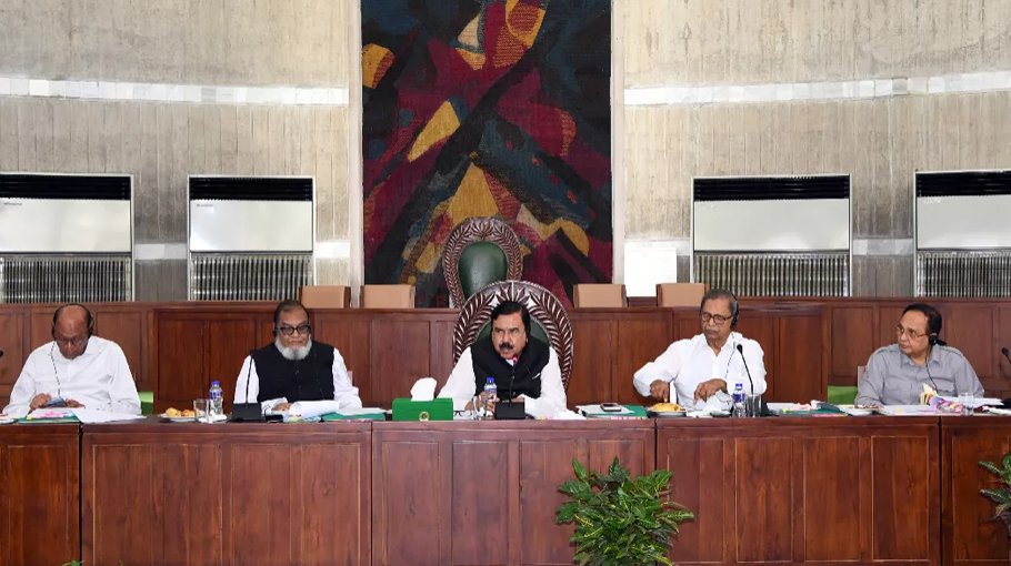Form committee   to rename roads, culverts after FFs