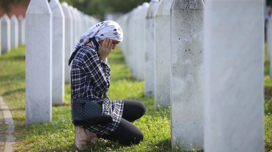 Bosnians commemorate the 1995 Srebrenica massacre anniversary