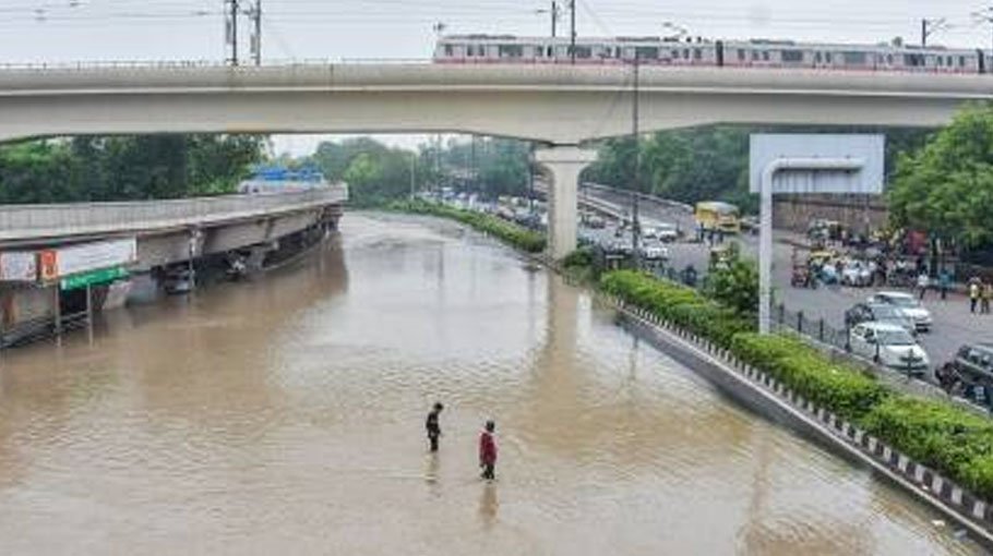 Delhi floods: Key roads under water as Yamuna river swells