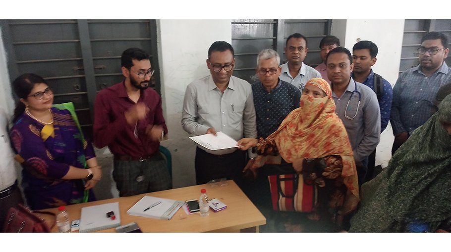 Free medical camp starts in Jhenaidah municipality