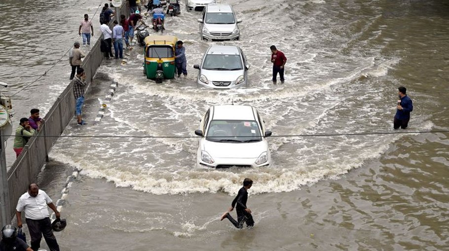 Massive floods wreak  havoc in South Asia