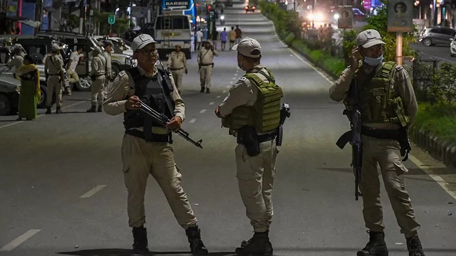 Manipur: India police face scrutiny after women paraded naked