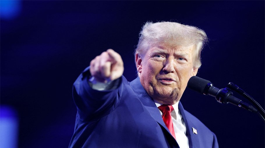 Judge sets May 2024 date for Trump secret   documents trial