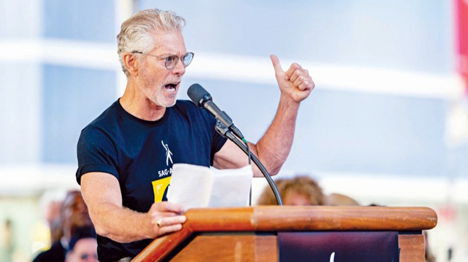 Hollywood heavyweights lead strike