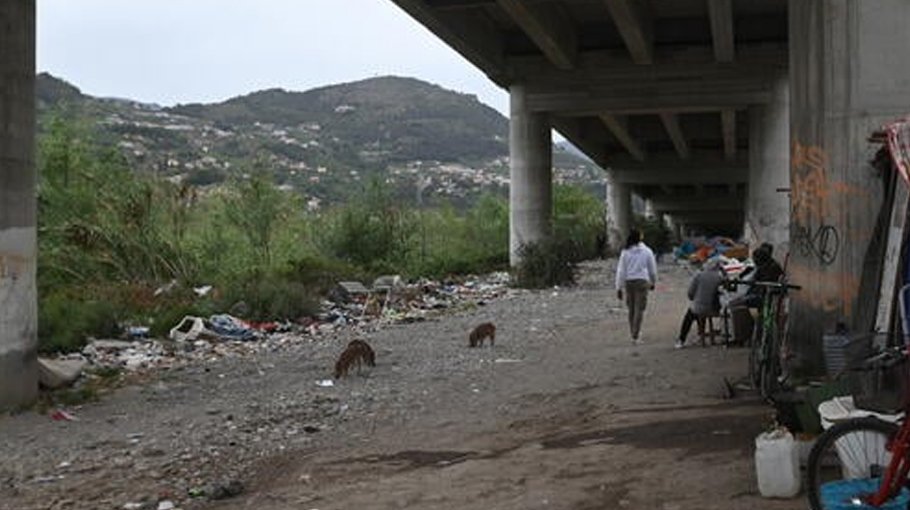 ‘Inhumane treatment’ of migrants at   Italy-France border