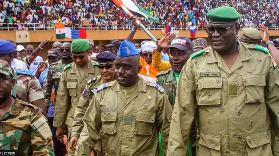 Niger coup: Junta shuts airspace citing military intervention threat
