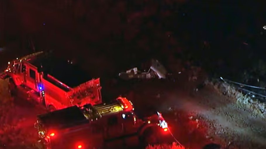 Three dead as firefighting helicopters collide in US