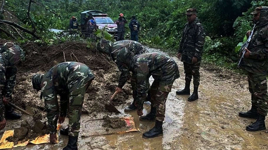 Flood situation worsens in many places 