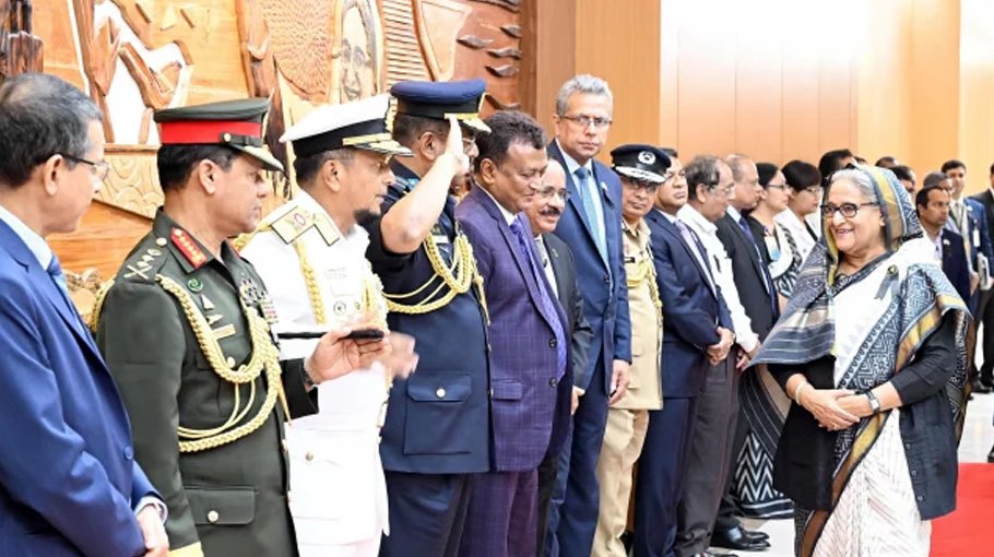 PM leaves for Johannesburg to attend BRICS Summit