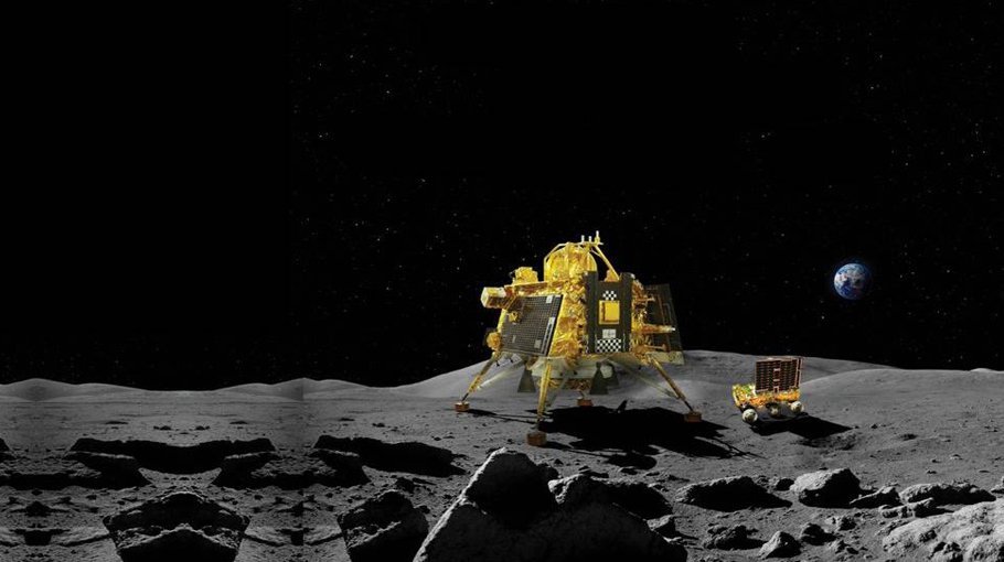 India is on the moon and history is made