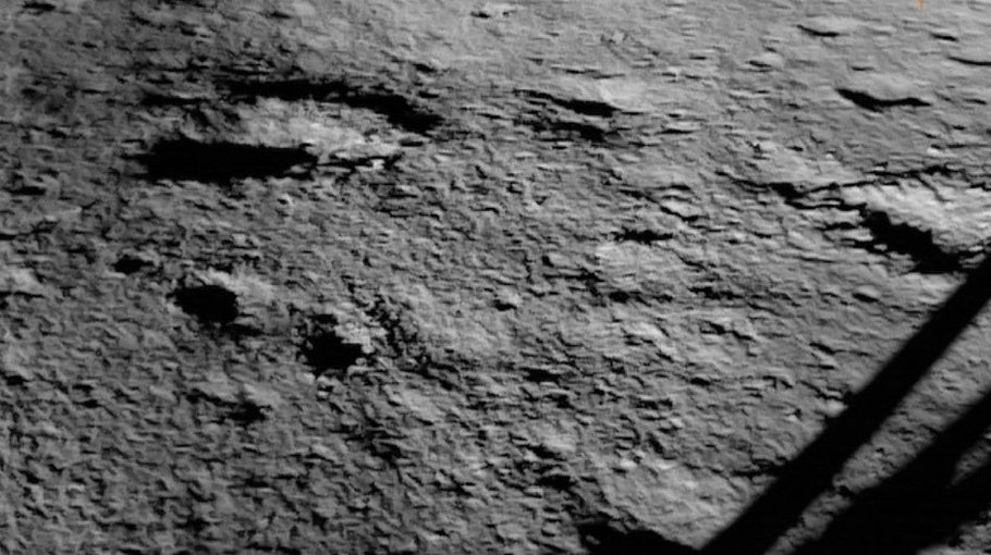 India lunar rover Pragyaan takes a walk on the Moon
