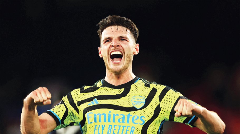 Premier League clubs spend record 1.95 bln pounds in transfer window