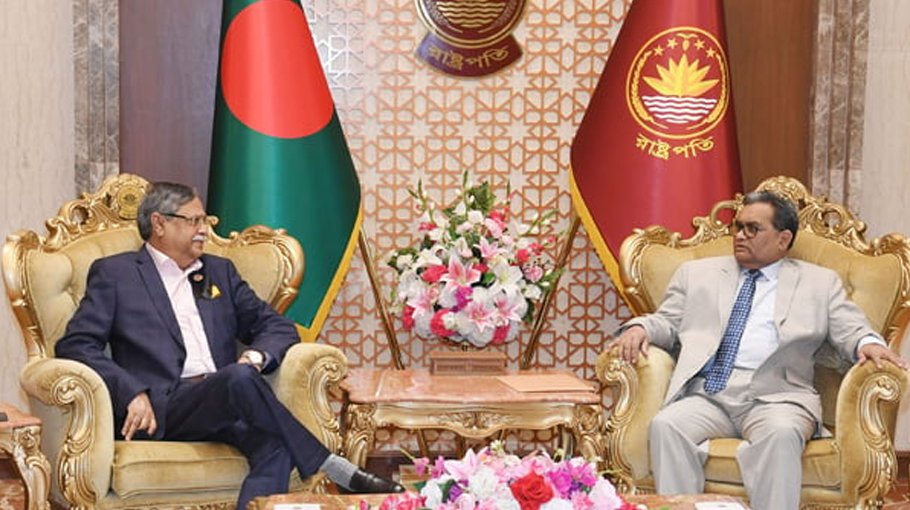 Chief Justice pays courtesy call on President