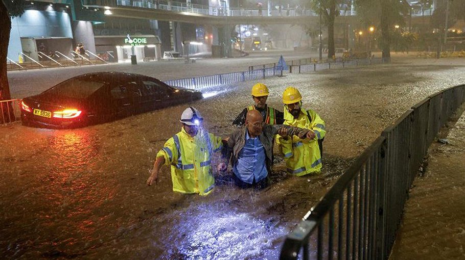 HK, southern China battle widespread flooding from record rains