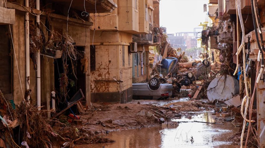 10,000 people missing, thousands feared dead