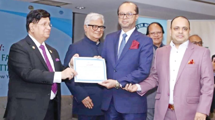 Islami Bank wins award in NY for collecting highest remittance