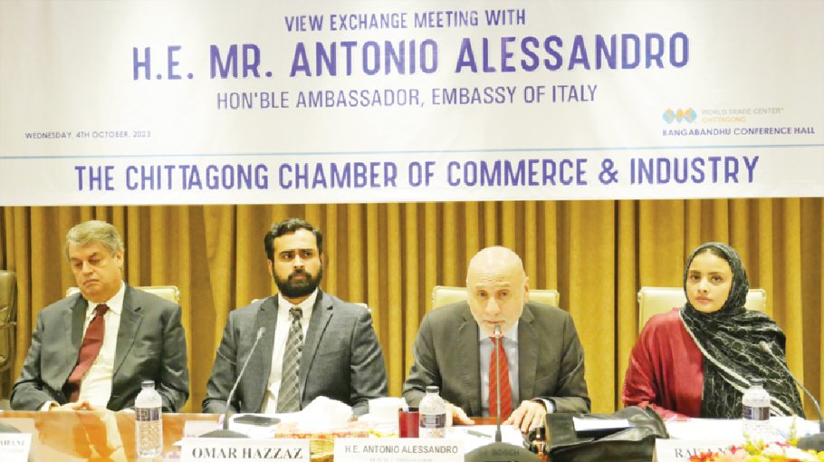 Bangladesh needs to diversify RMG products for sustaining export growth