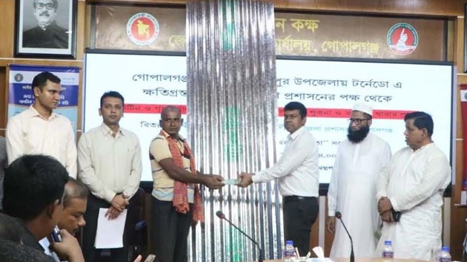 77 tornado-hit families get aid in Gopalganj