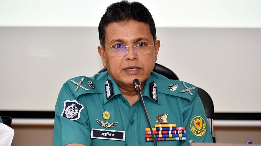 DMP chief to inspect security measures at puja mandops in city