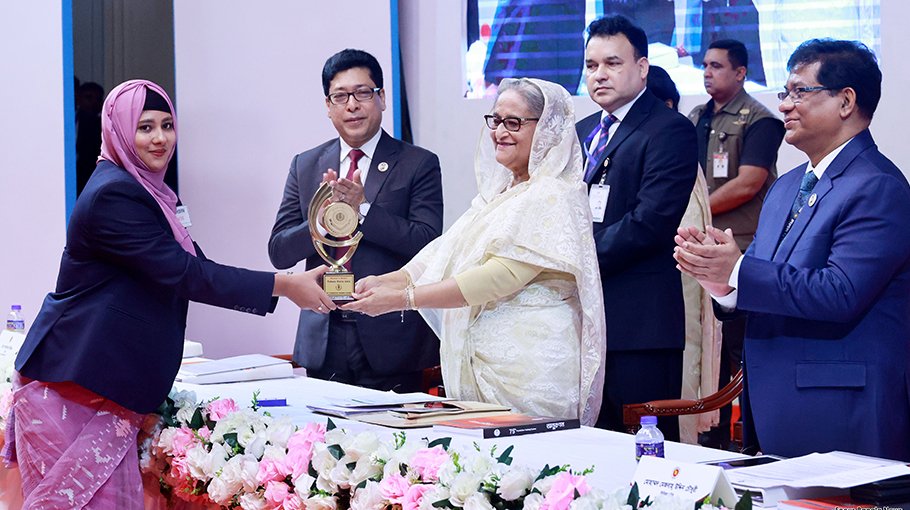 Work with specific plan for country’s development