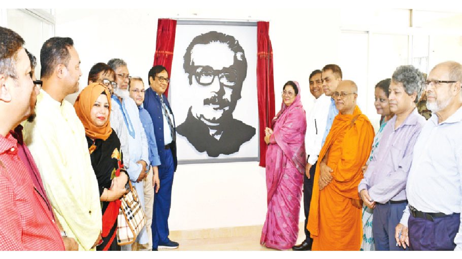 New portraits of Bangabandhu, Atish Dipankar set up at CU