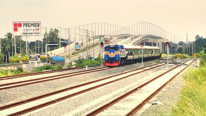 PM opens Dhaka-Bhanga rail service