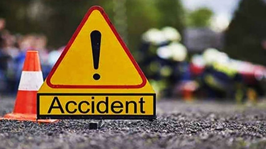 Biker killed in Manikganj   road crash