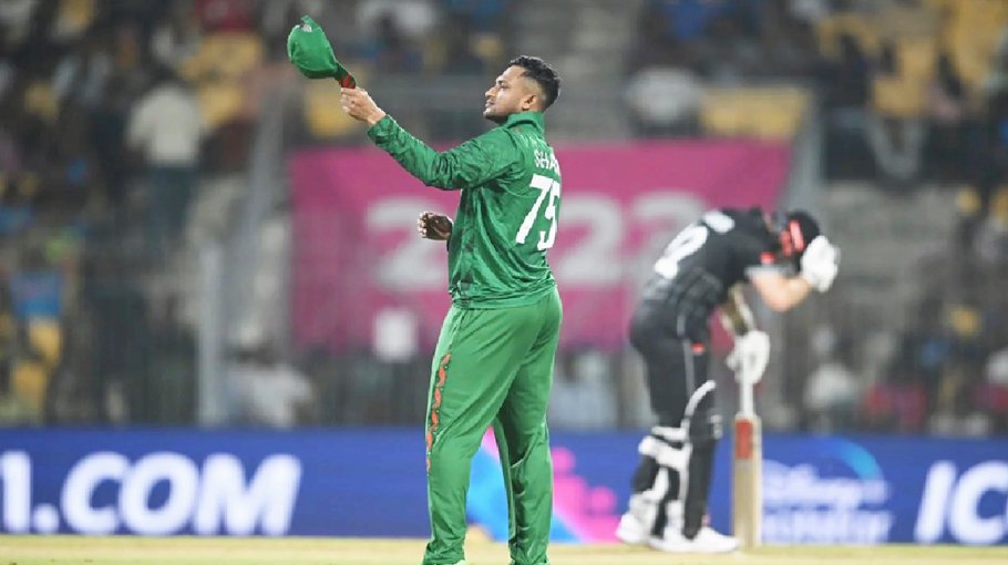 Salahuddin blasts  batting order  inconsistency