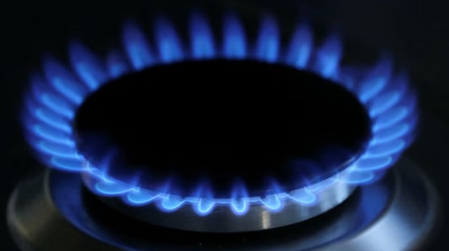 Gas chrunch hits kitchens, industries