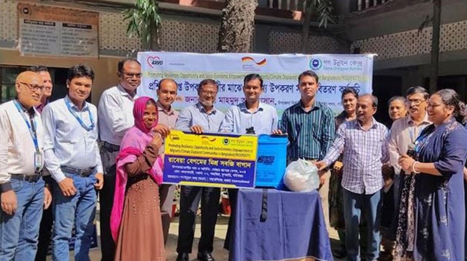 Farmers get vegetable seed, agri inputs from GUK in Gaibandha