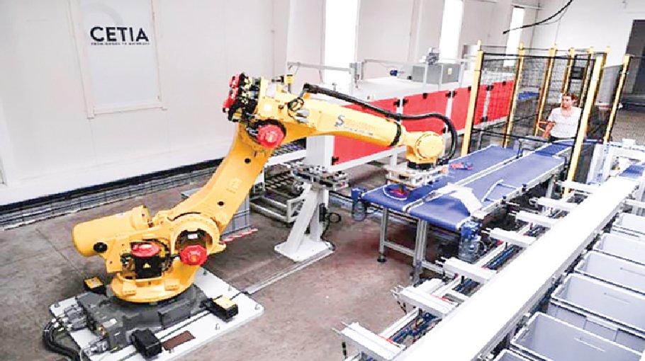 Tech to recycle clothes is only just being invented