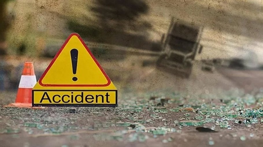 Student killed in Pabna road accident