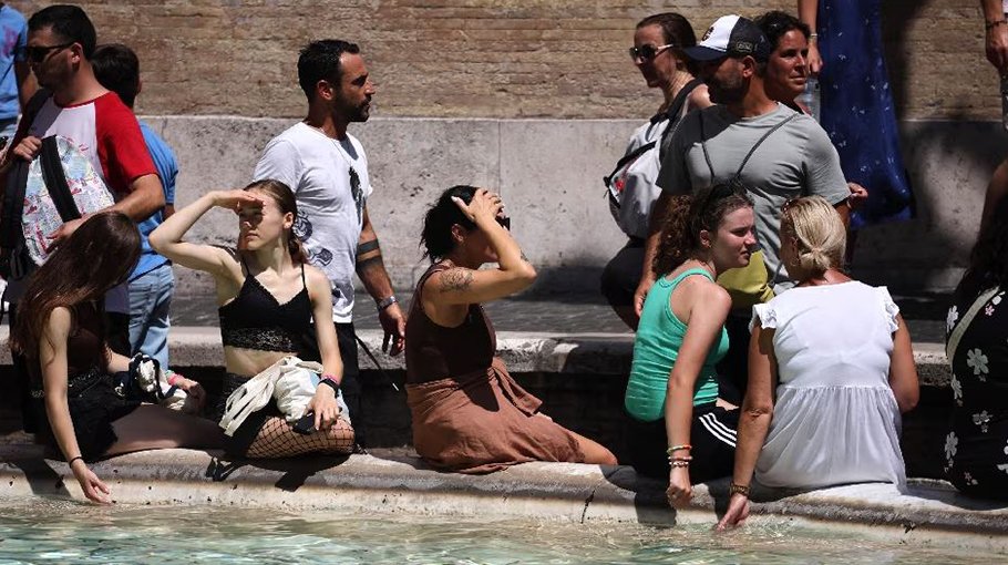 Scorching October puts 2023 on track to be hottest year in 125,000 years