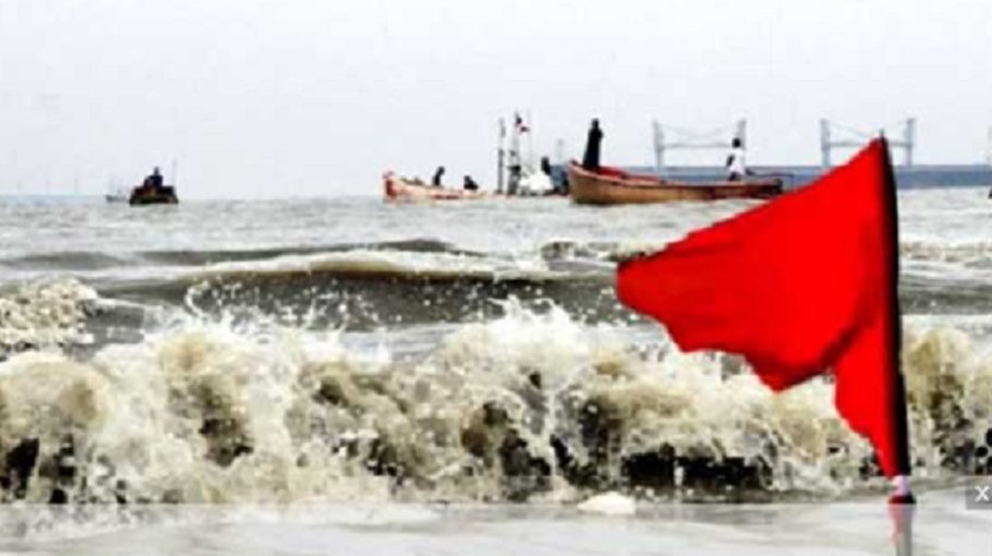 Maritime ports asked to hoist  signal 3