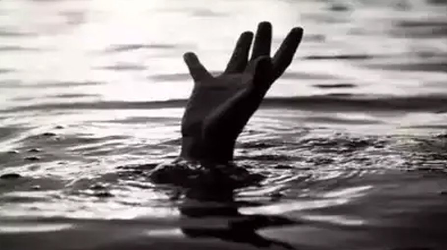 Two cousins drown in Narayanganj pond