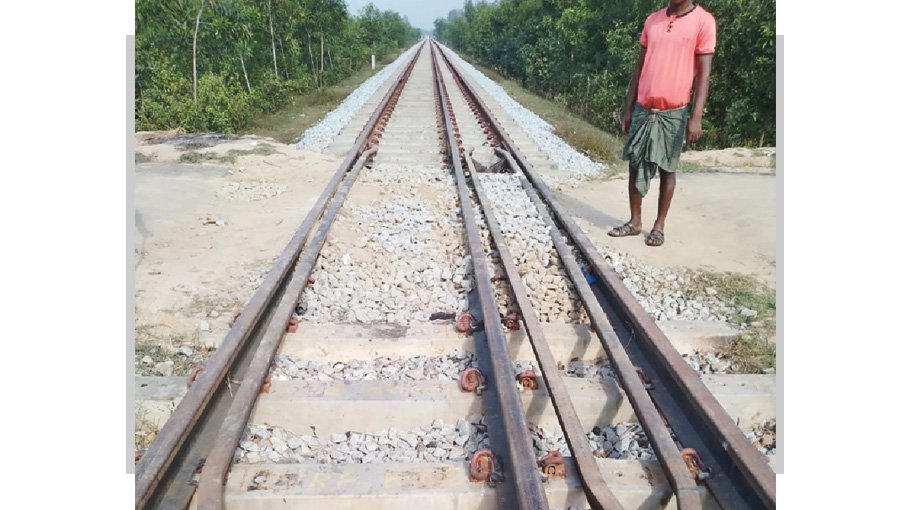 Nut-bolt removed from Cox’s Bazar-Dhaka rail track