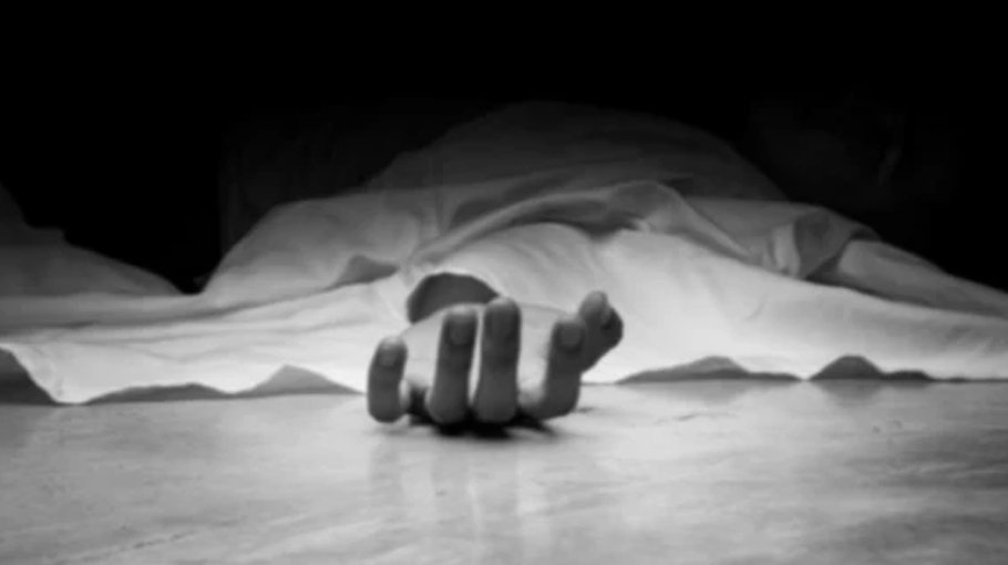 Throat-slit body of old man recovered 
