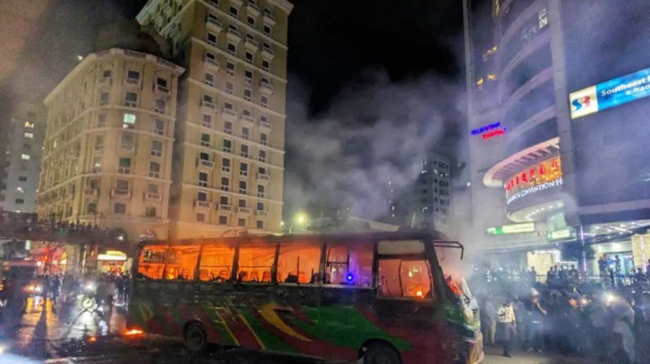 BNP-Jamaat arson attacks continue