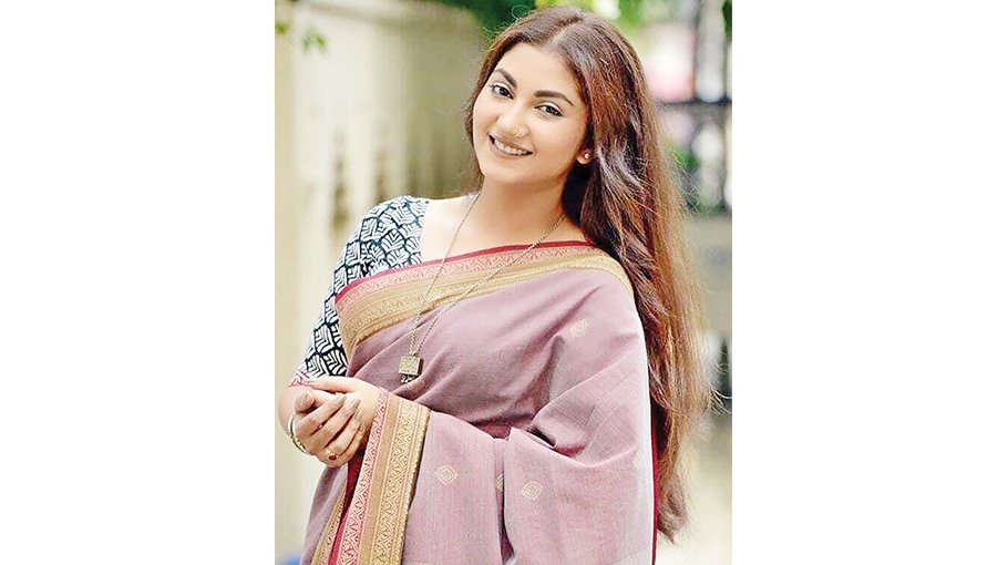 Shoshee reveals two new drama serials on her birthday