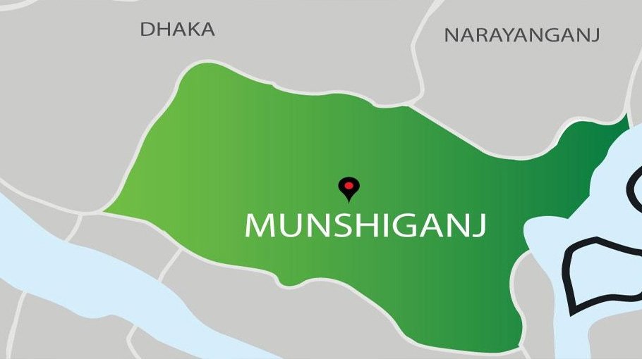 Widow gets sewing machine from journos