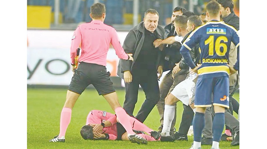 Turkish club president punches referee
